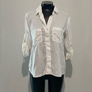 Cloth and stone brand from Anthropologie White Button-Front Pocket Shirt